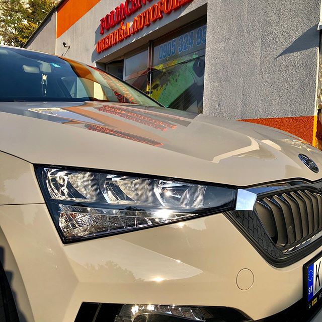 ???? bez škrabancov S profesionálnou fóliou od Skyfolu môžete skoncovať so všetkými škrabancami. Výhody SKYFOL PPF ✅ ochrana laku ✅ stále hladký lesklý povrch ✅ škrabance automaticky zmiznu✅ odolné ☀️????????❄️A Vaše ???? bude žiariť stále v pôvodnej sláve ????☎️ +421905324950 ( montáž, predaj, školenie,info. )#ochranalaku #noveauto #autofolie #skyfol #lestenieaut#polepyaut #folien #detailing #paintprotectionfilm #ppffilm #skoda #skyfolppf #lackschutzfolie #skodaklubslovensko @SkyFol Slovakia @skodaautosk